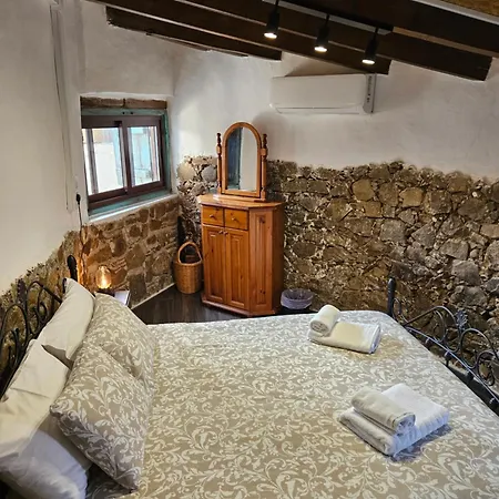 Holiday home Traditional Adobe House In Evrychou With Cozy Garden And Fireplace!