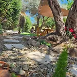 Traditional Adobe House In Evrychou With Cozy Garden And Fireplace! Ferienhaus Nikosia