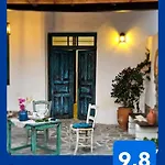 Ferienhaus Traditional Adobe House In Evrychou With Cozy Garden And Fireplace!