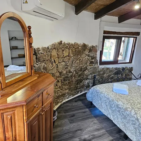 Prázdninový dům Traditional Adobe House In Evrychou With Cozy Garden And Fireplace! *