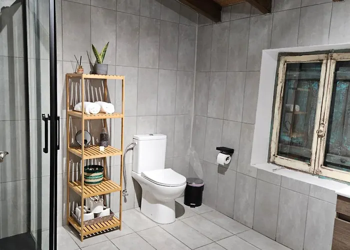 Traditional Adobe House In Evrychou With Cozy Garden And Fireplace! Λευκωσία