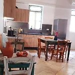 Traditional Adobe House In Evrychou With Cozy Garden And Fireplace! Nicosia